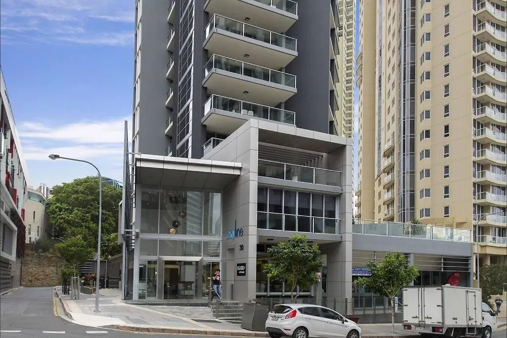 Brisbane City Luxe 3-Bd, Views, Pool, Car Park Australia