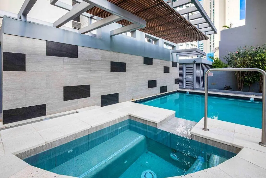 Brisbane City Luxe 3-Bd, Views, Pool, Car Park Australia