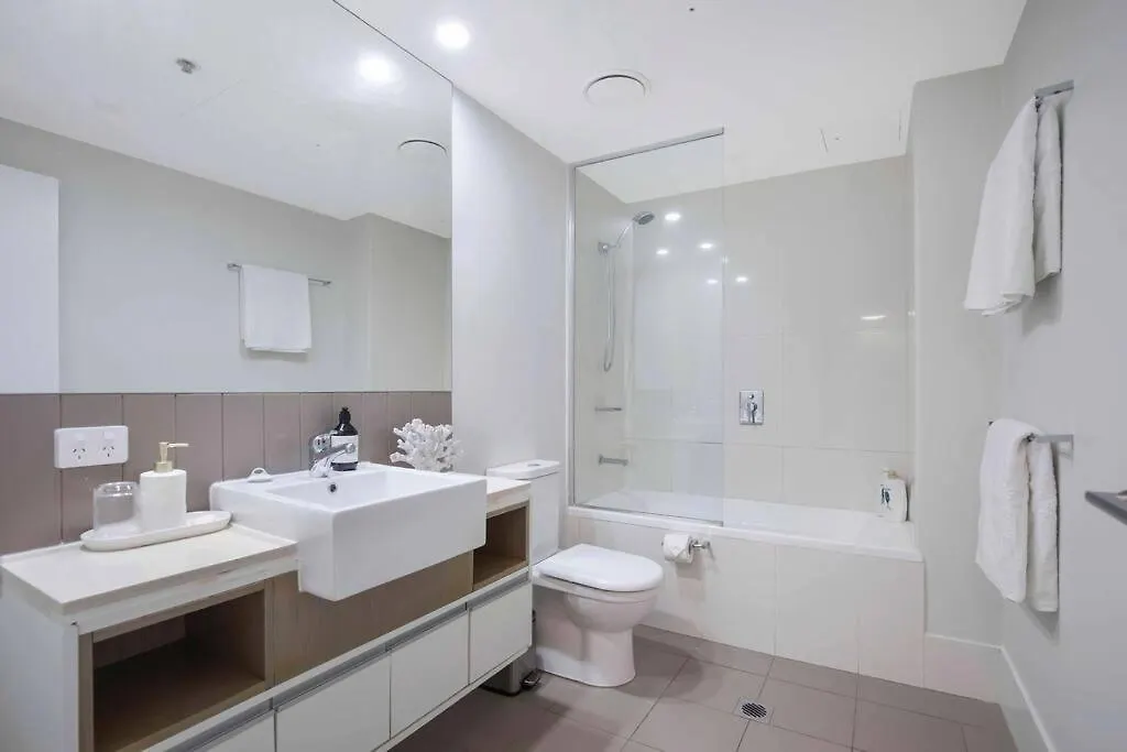 Brisbane City Luxe 3-Bd, Views, Pool, Car Park